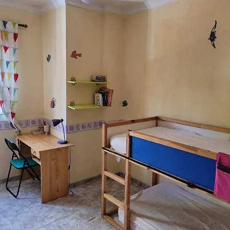 Three-bedroom * Cruce de Arinaga